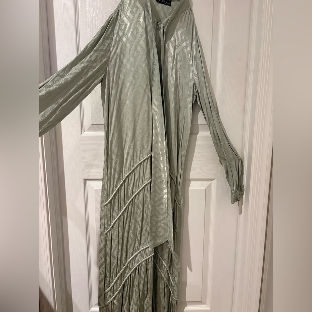 Moda Soft Green Textured Robe